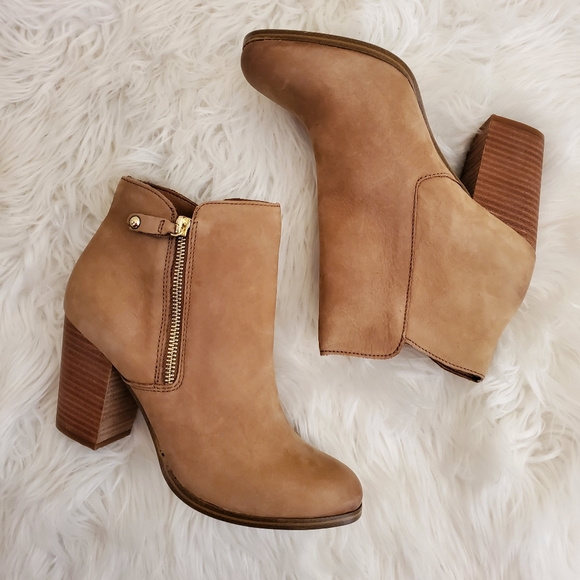 NWT Aldo Booties - Picture 2 of 4